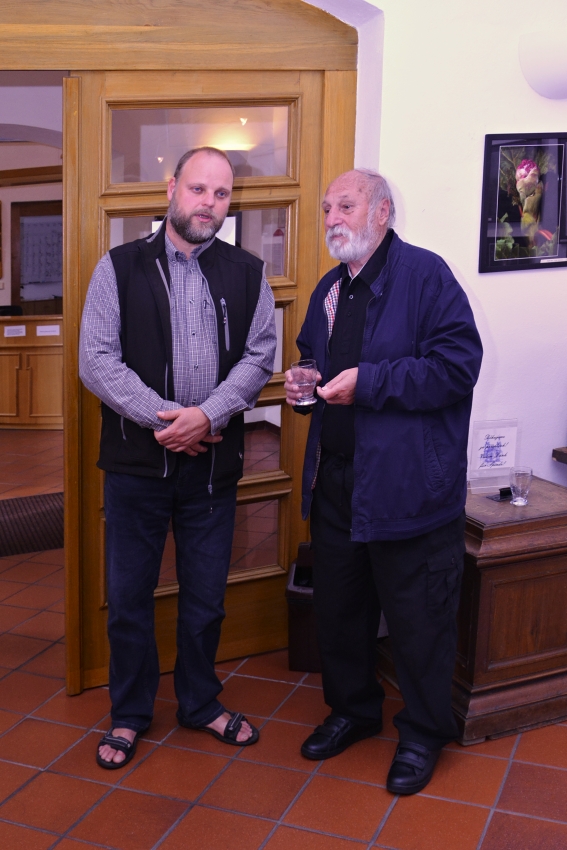 Předseda fotoklubu Vladimír VLK a Tomáš Mazánek